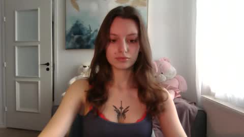 lilycandy_ online show from February 20, 2:08 pm