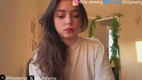 Snapshot of lilyewing_ chatting on September 8, 4:06 pm Lily   online show from September 8, 4:06 pm