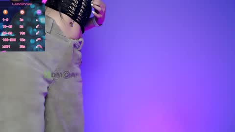 Snapshot of lilylouisee_ chatting on February 24, 10:47 pm Liliana louise online show from February 24, 10:47 pm