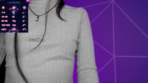 Snapshot of lilylouisee_ chatting on October 24, 9:59 pm Liliana louise online show from October 24, 9:59 pm