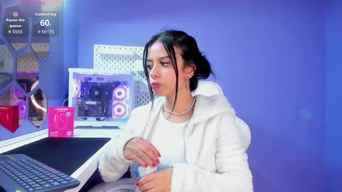 Snapshot of lilyth_7 chatting on September 27, 3:48 am lilyth_7 online show from September 27, 3:48 am