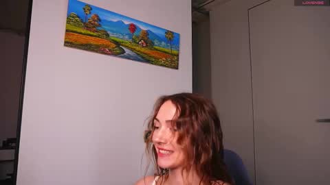 Snapshot of limy_sweet chatting on October 13, 9:11 am limy_sweet online show from October 13, 9:11 am