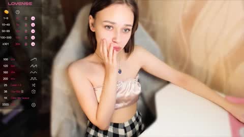 Scarlet online show from October 22, 5:43 am