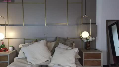 Lina online show from April 28, 7:07 pm