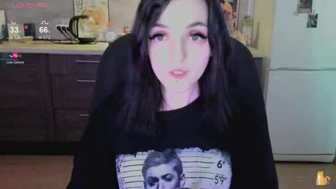 Lina 3  1715622743 online show from October 1, 9:19 am