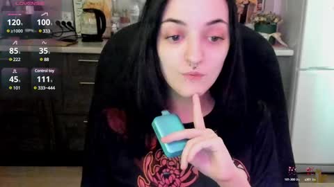 Lina 3  1715622743 online show from February 26, 8:06 am