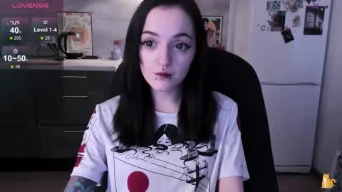 Lina 3  1715622743 online show from February 2, 7:05 am