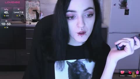 Lina 3  1715622743 online show from December 1, 7:28 am