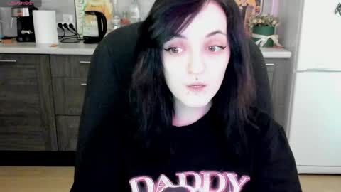 Lina 3  1715622743 online show from March 11, 7:46 am