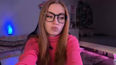 lina online show from October 16, 2:38 pm