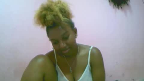 linah1123 online show from November 6, 6:27 am