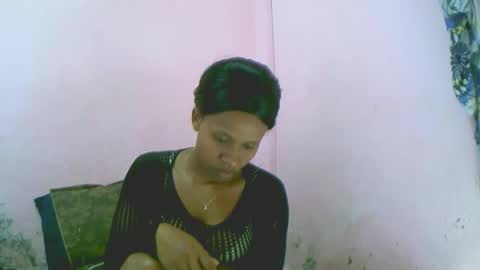 linah1123 online show from April 7, 7:05 pm