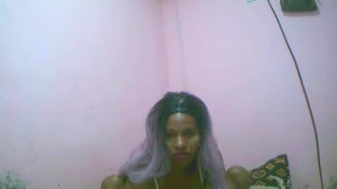 linah1123 online show from December 3, 7:14 pm