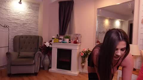 LinaReese online show from February 26, 5:13 am