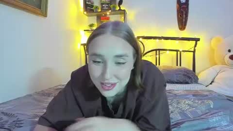 Lina online show from July 16, 10:00 pm