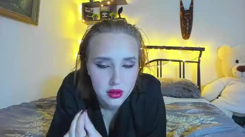 Lina online show from July 27, 9:23 pm