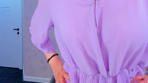 Linda online show from February 19, 7:51 am