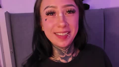 Lindaa maria  online show from January 16, 8:23 am