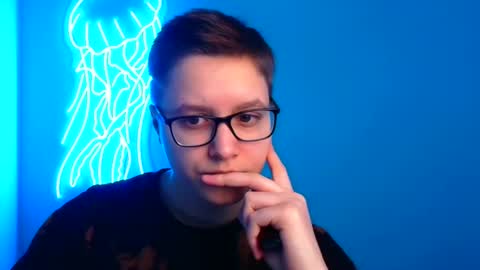 Linda online show from March 11, 6:19 am