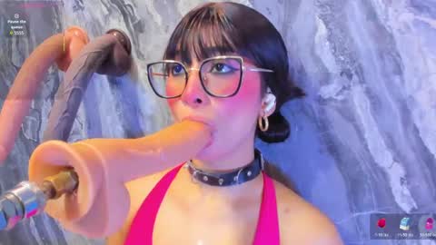 linda_sofi__ online show from June 5, 9:42 pm