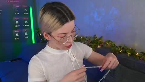 Linda online show from June 18, 4:07 am