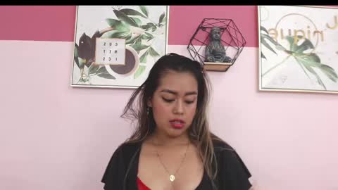 lindsay1328 online show from December 4, 10:46 pm