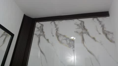  Lindsey  online show from April 21, 12:01 pm