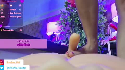 Snapshot of linoshka_1 chatting on February 14, 11:09 pm Luciana online show from February 14, 11:09 pm