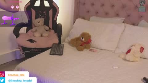 Snapshot of linoshka_1 chatting on September 17, 9:40 pm Luciana online show from September 17, 9:40 pm