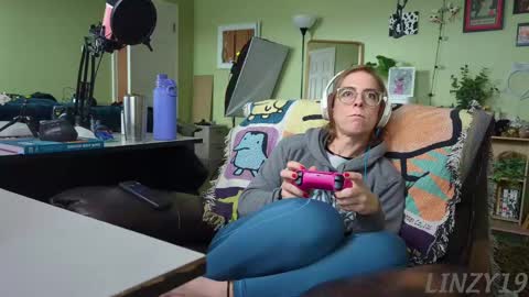 Linzy19 online show from February 21, 6:04 pm