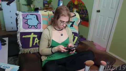 Linzy19 online show from February 20, 3:52 pm