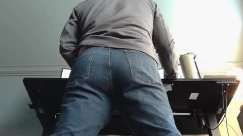 Daddy Lion online show from February 24, 7:39 pm