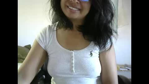 liora online show from April 23, 3:47 am