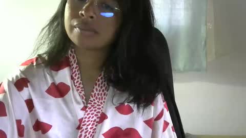 liora online show from April 20, 3:42 am