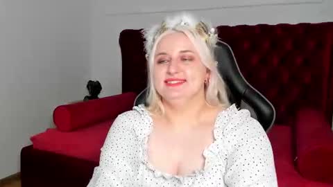 LioraArdyn online show from June 12, 2:54 am
