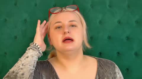 LioraArdyn online show from March 23, 5:23 am