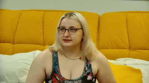 LioraArdyn online show from April 19, 5:08 am