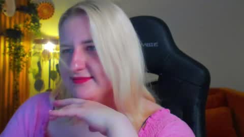 LioraArdyn online show from April 29, 5:23 am