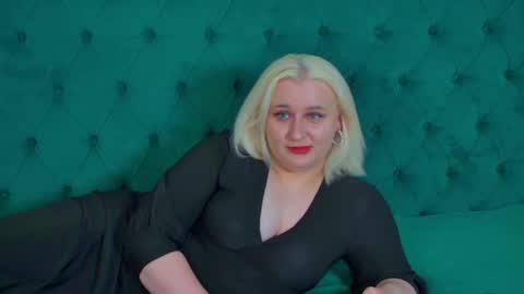 LioraArdyn online show from June 7, 5:07 pm