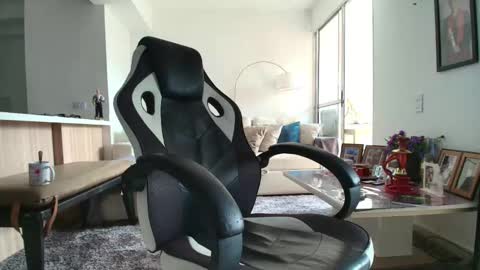 Lior Vante online show from February 17, 3:44 pm