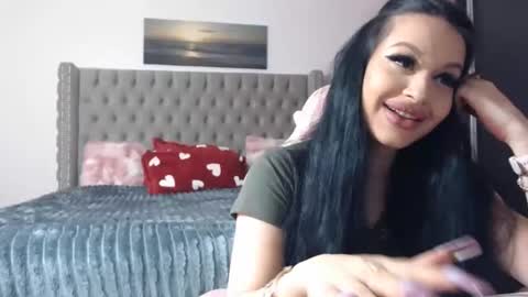 Lisa online show from February 5, 8:45 pm