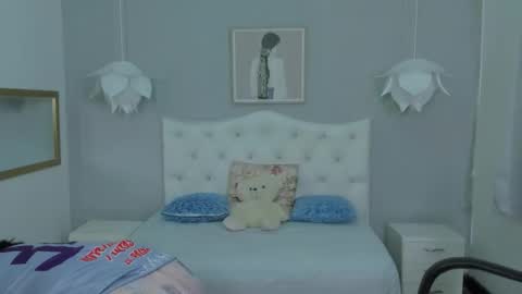 Lisa online show from November 17, 11:57 am