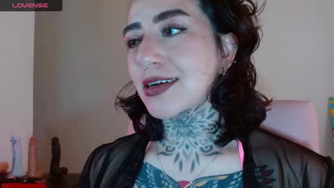 Snapshot of lisa_avila_ chatting on February 5, 7:31 pm Lisa online show from February 5, 7:31 pm