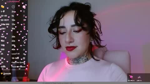 Snapshot of lisa_avila_ chatting on December 24, 12:11 am Lisa online show from December 24, 12:11 am