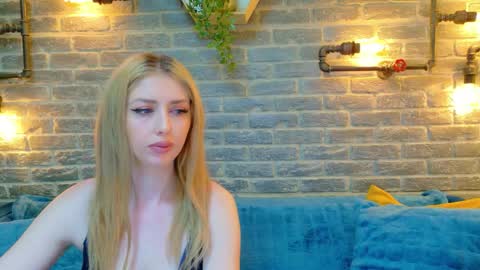 Lisa Caprice online show from April 2, 4:09 am