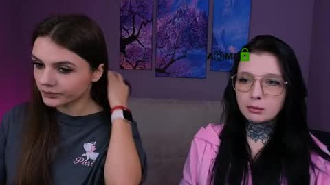 Lisa online show from November 17, 12:52 pm