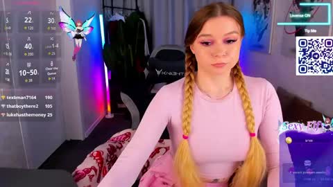 lisa_rabbit online show from May 23, 2:18 am