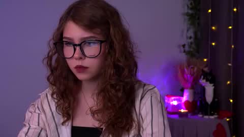  Lisa  online show from November 21, 9:57 pm