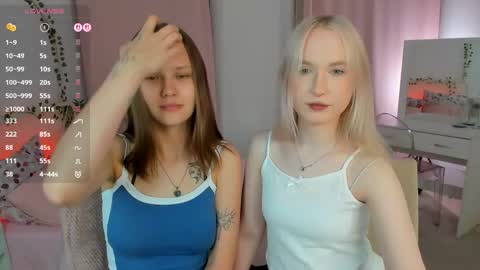 Lisa blonde  Alisa brunette online show from May 24, 9:43 pm