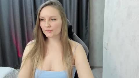 Lisa online show from November 11, 4:53 pm